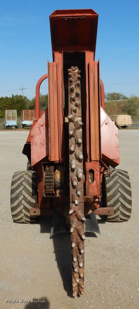 image for item HN9419 1982 Ditch Witch 6510  rock saw