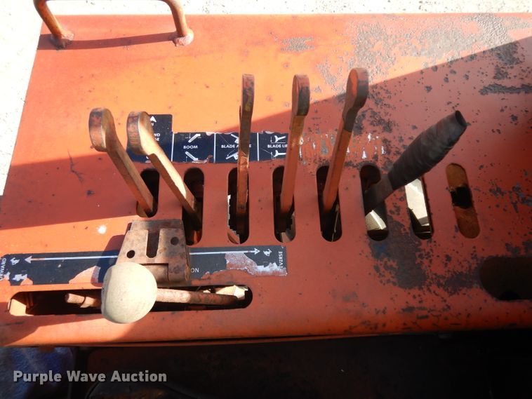 image for item HN9419 1982 Ditch Witch 6510  rock saw