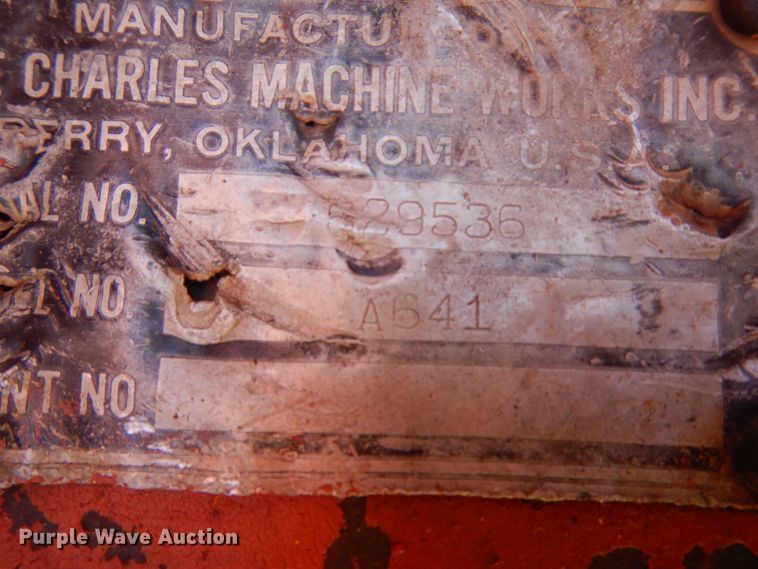 image for item HN9419 1982 Ditch Witch 6510  rock saw