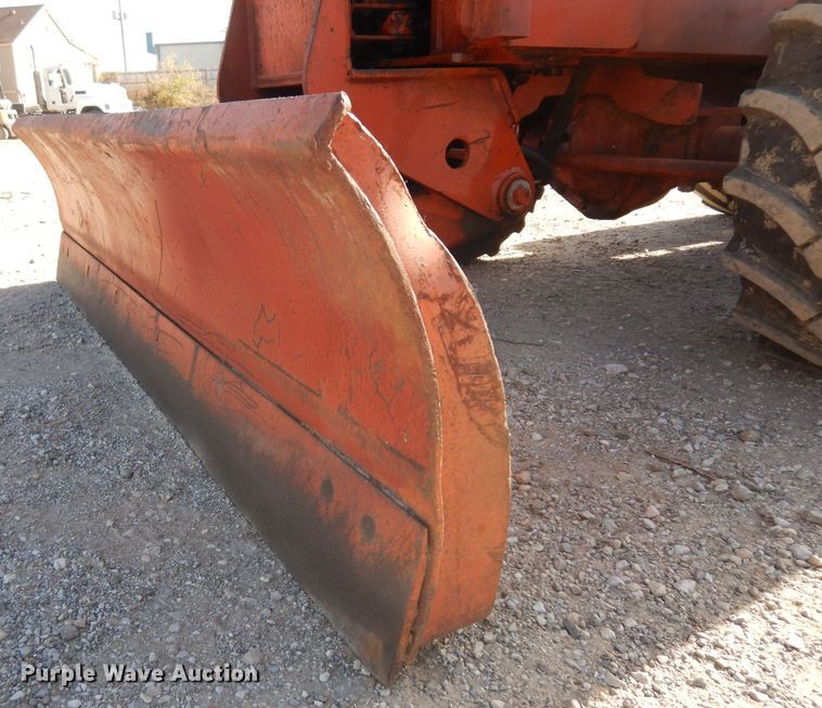 image for item HN9419 1982 Ditch Witch 6510  rock saw