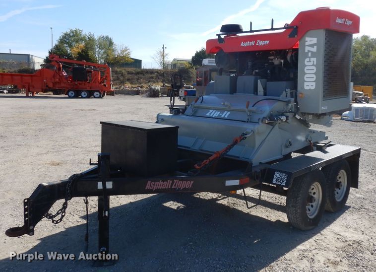 image for item HN9421 2009 Asphalt Zipper AZ-500B wheel loader cold planer