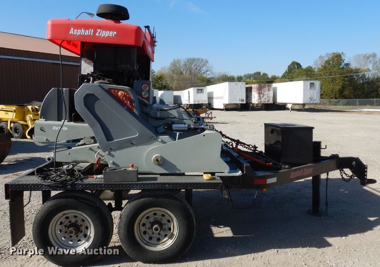 image for item HN9421 2009 Asphalt Zipper AZ-500B wheel loader cold planer