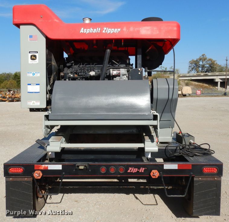 image for item HN9421 2009 Asphalt Zipper AZ-500B wheel loader cold planer