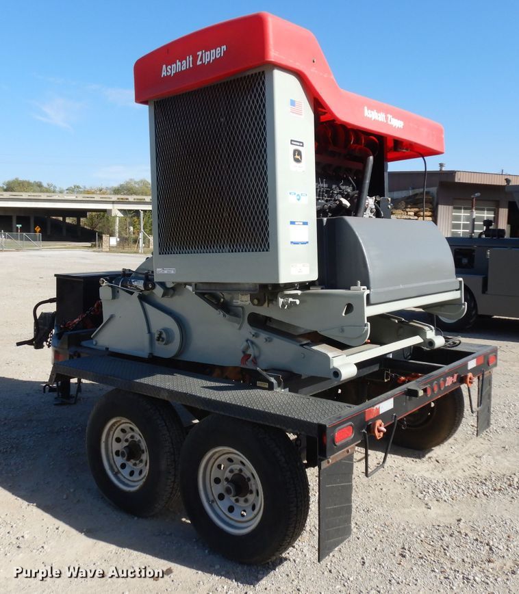 image for item HN9421 2009 Asphalt Zipper AZ-500B wheel loader cold planer