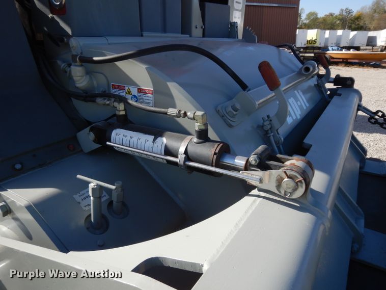 image for item HN9421 2009 Asphalt Zipper AZ-500B wheel loader cold planer