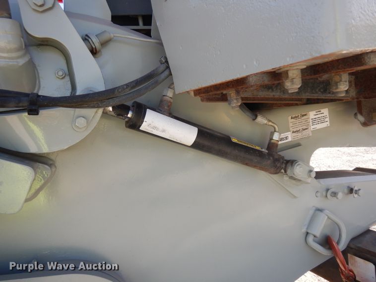 image for item HN9421 2009 Asphalt Zipper AZ-500B wheel loader cold planer