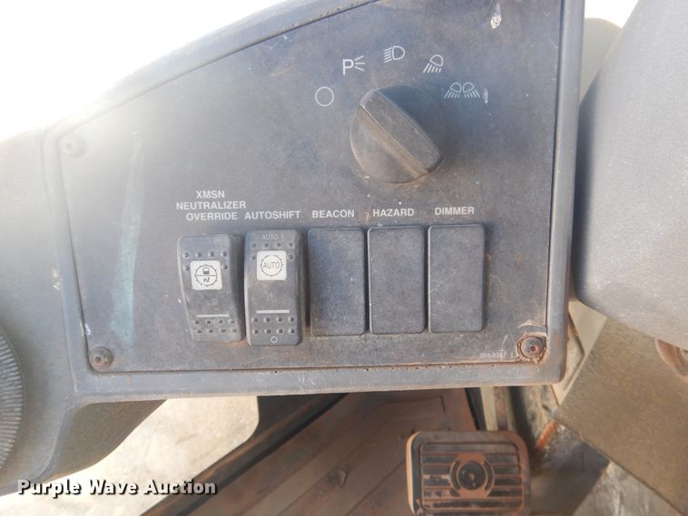 image for item HO9247 2003 Caterpillar 924G  High Lift wheel loader