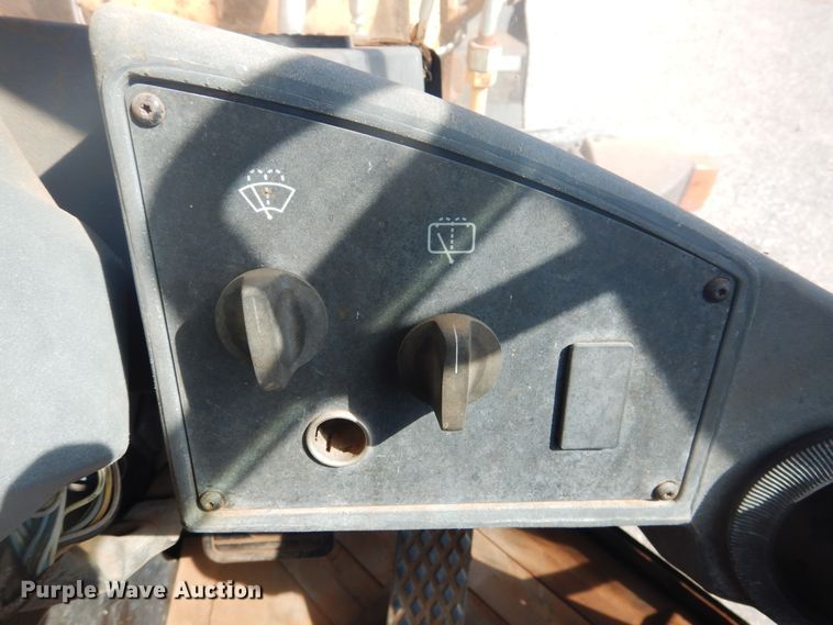 image for item HO9247 2003 Caterpillar 924G  High Lift wheel loader