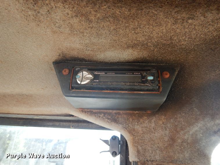 image for item HO9247 2003 Caterpillar 924G  High Lift wheel loader