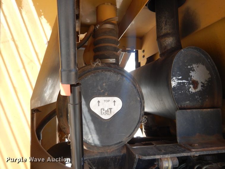 image for item HO9247 2003 Caterpillar 924G  High Lift wheel loader