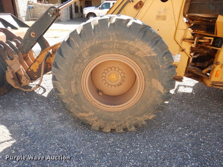 image for item HO9247 2003 Caterpillar 924G  High Lift wheel loader