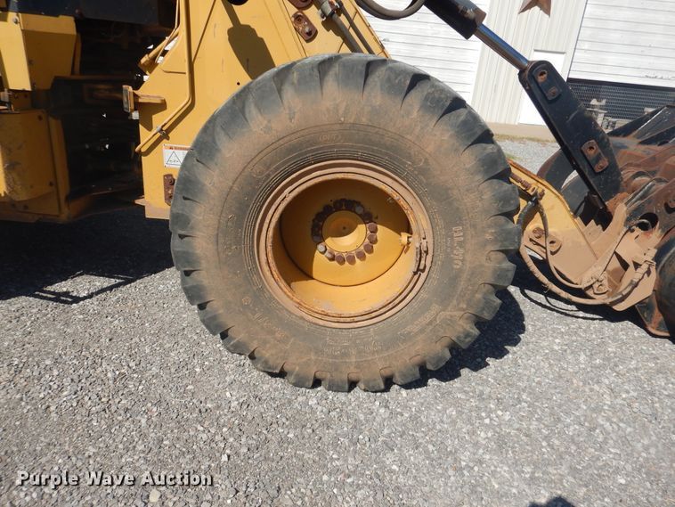 image for item HO9247 2003 Caterpillar 924G  High Lift wheel loader