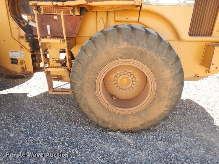 image for item HO9247 2003 Caterpillar 924G  High Lift wheel loader