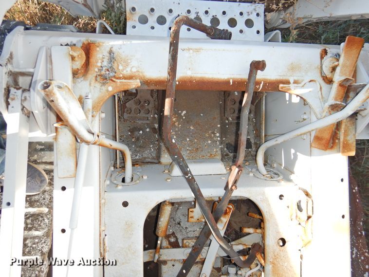 2003 Bobcat T300 tracked skid steer loader in Amarillo, TX | Item