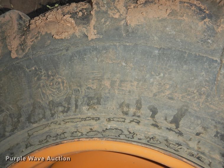 image for item HU9624 2002 Case 580 Super M  backhoe