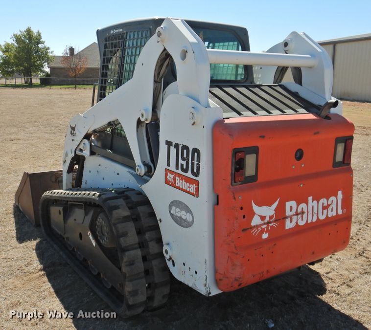 image for item HU9626 2011 Bobcat T190  tracked skid steer loader