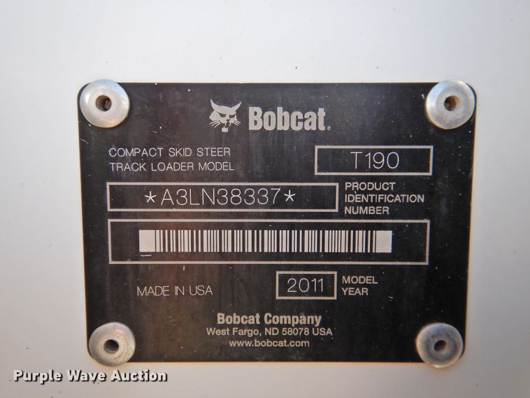 image for item HU9626 2011 Bobcat T190  tracked skid steer loader