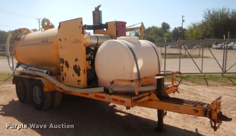 image for item HW9094 2000 Vactron PMD800DT vacuum excavator