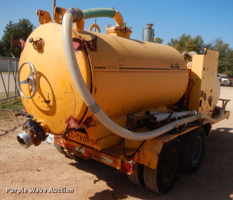 image for item HW9094 2000 Vactron PMD800DT vacuum excavator