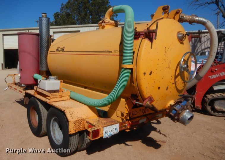 image for item HW9094 2000 Vactron PMD800DT vacuum excavator