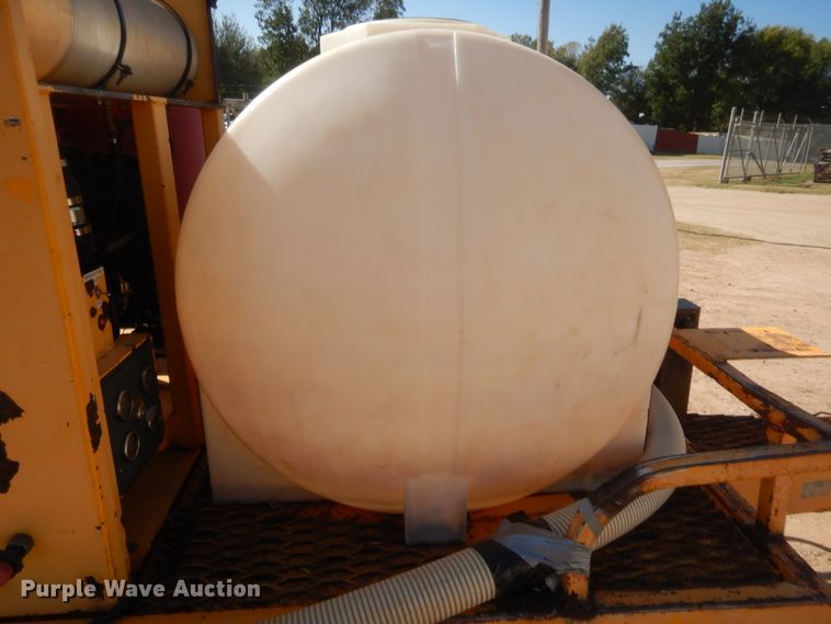 image for item HW9094 2000 Vactron PMD800DT vacuum excavator