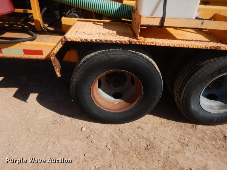 image for item HW9094 2000 Vactron PMD800DT vacuum excavator