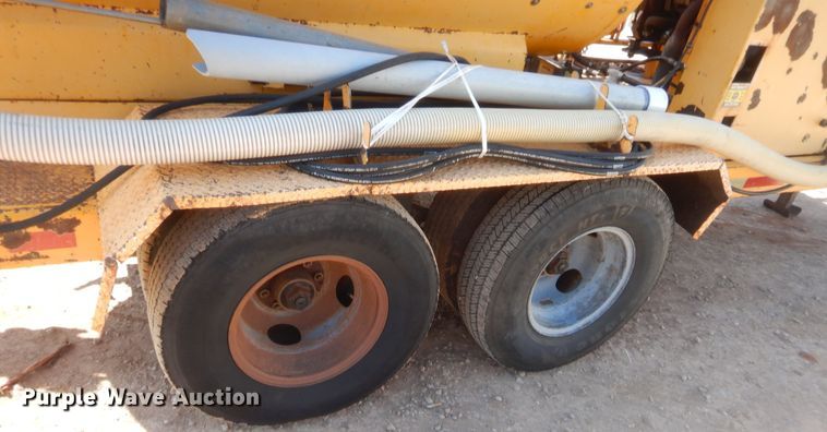 image for item HW9094 2000 Vactron PMD800DT vacuum excavator