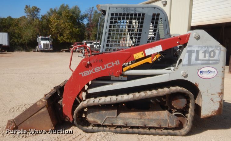 image for item HW9095 2014 Takeuchi TL10  tracked skid steer loader