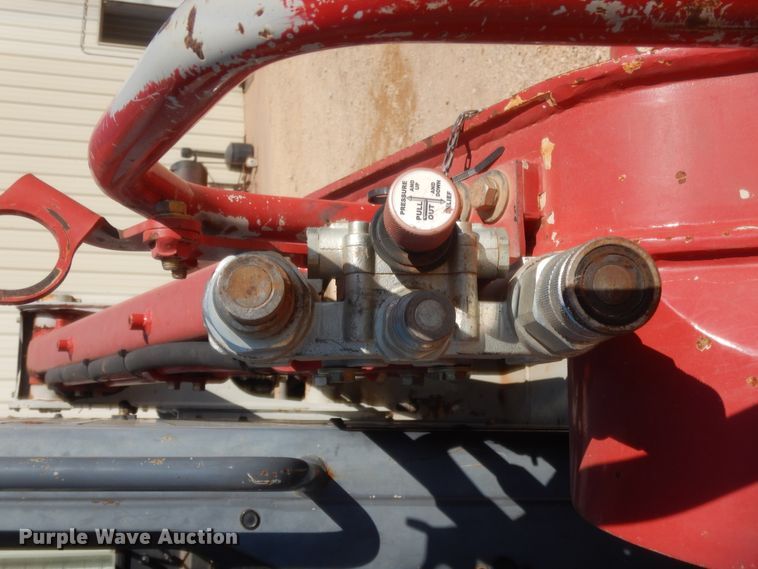 image for item HW9095 2014 Takeuchi TL10  tracked skid steer loader