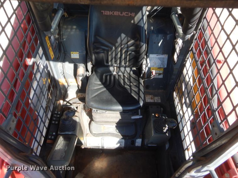 image for item HW9095 2014 Takeuchi TL10  tracked skid steer loader