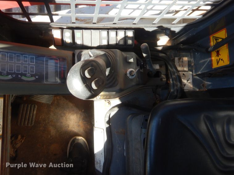 image for item HW9095 2014 Takeuchi TL10  tracked skid steer loader