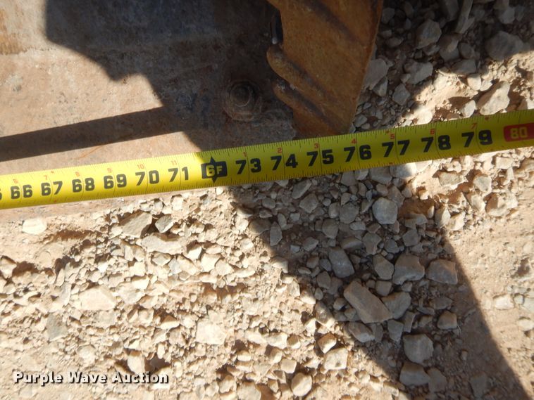 image for item HW9095 2014 Takeuchi TL10  tracked skid steer loader