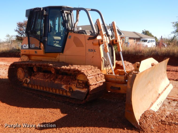 image for item HW9107 2011 Case 1650L   dozer