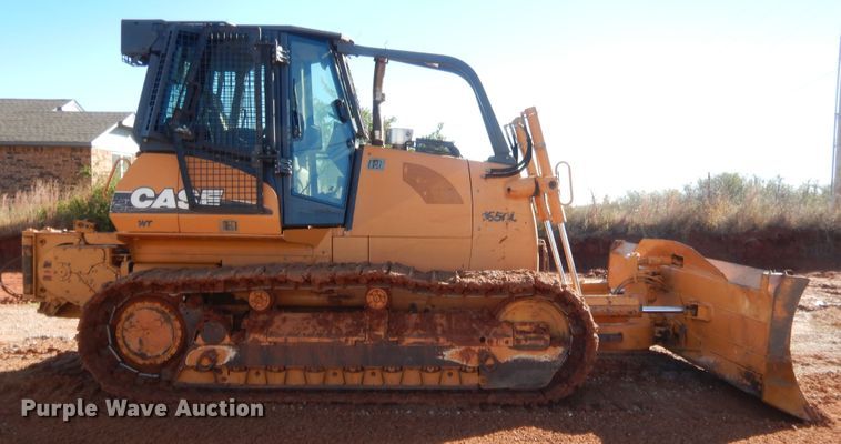 image for item HW9107 2011 Case 1650L   dozer
