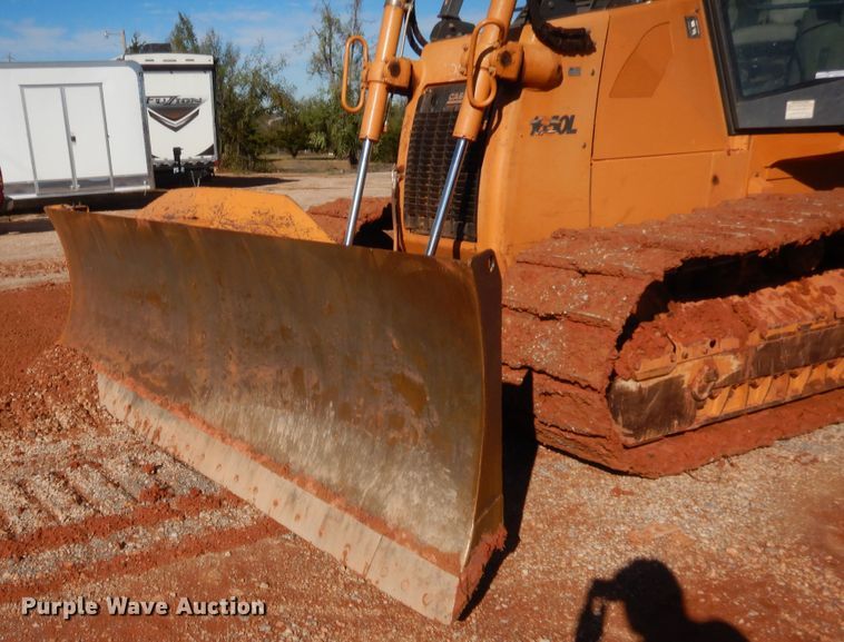 image for item HW9107 2011 Case 1650L   dozer
