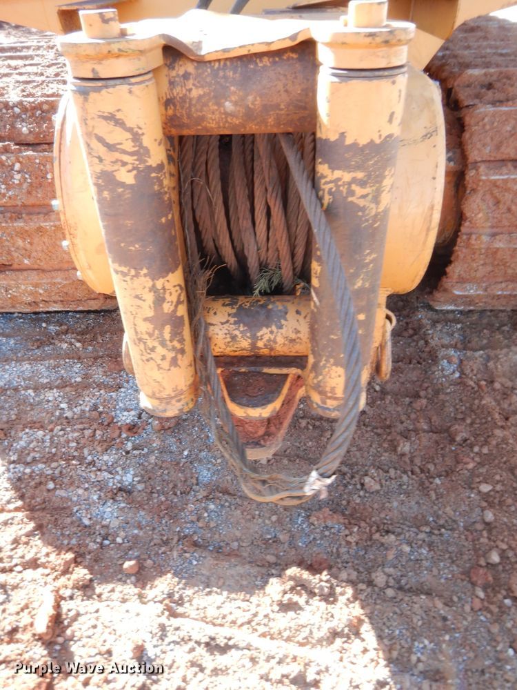 image for item HW9107 2011 Case 1650L   dozer