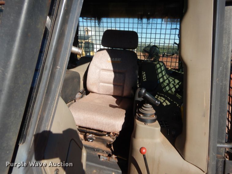 image for item HW9107 2011 Case 1650L   dozer