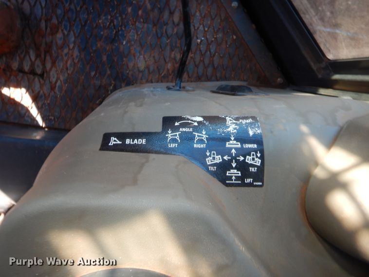 image for item HW9107 2011 Case 1650L   dozer