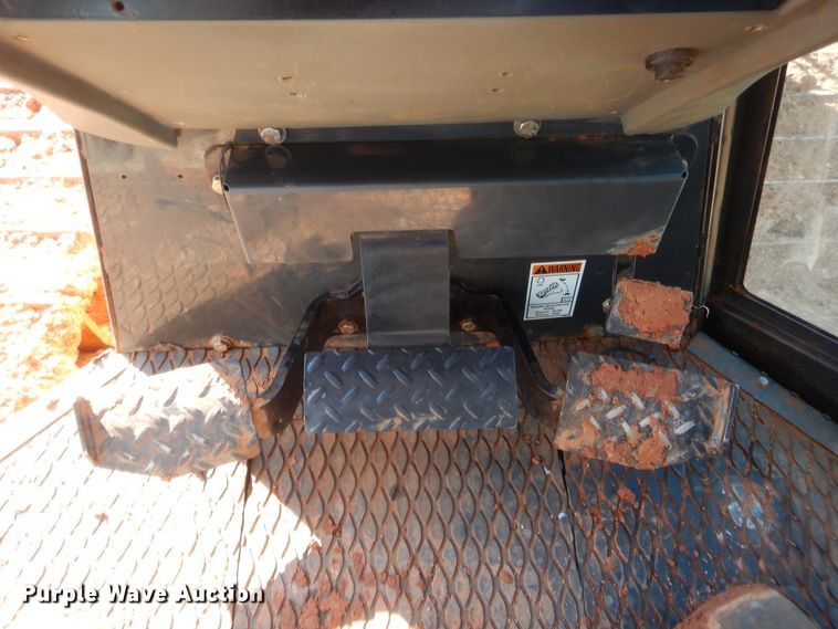 image for item HW9107 2011 Case 1650L   dozer