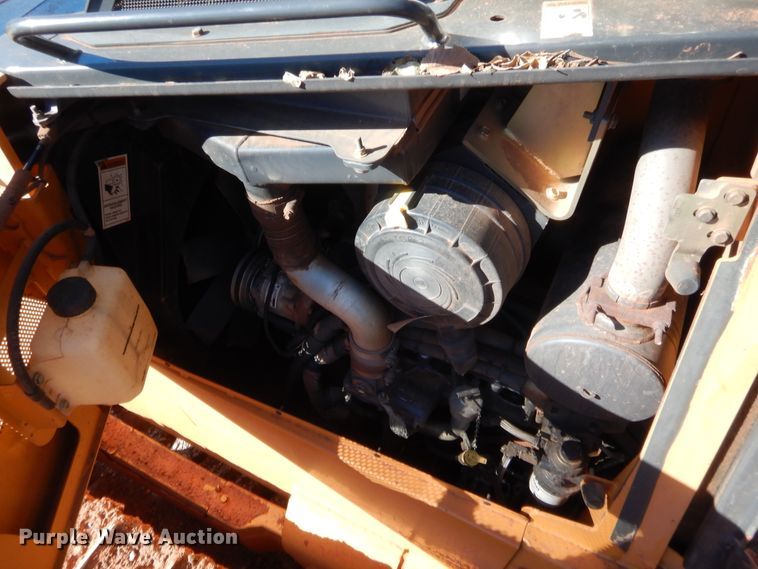 image for item HW9107 2011 Case 1650L   dozer