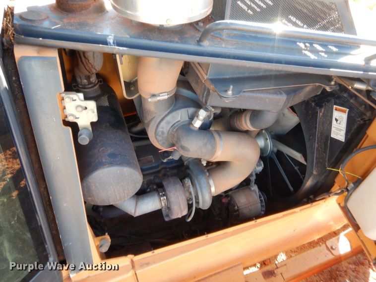 image for item HW9107 2011 Case 1650L   dozer