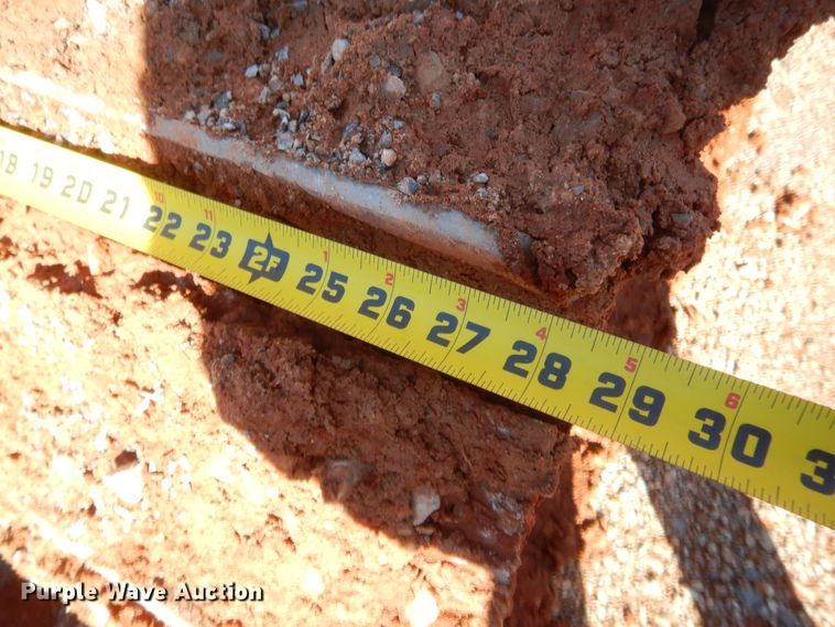 image for item HW9107 2011 Case 1650L   dozer