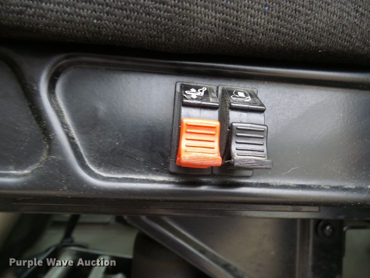 image for item DC2900 2009 International 9900i  semi truck