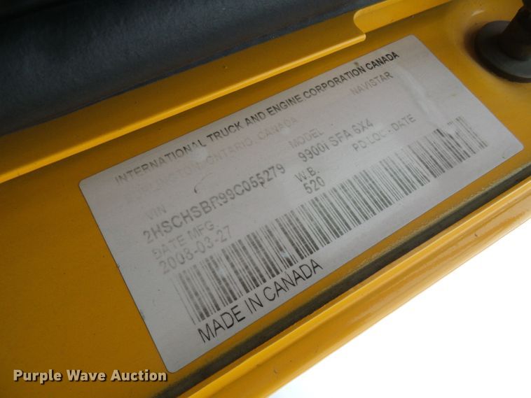 image for item DC2900 2009 International 9900i  semi truck