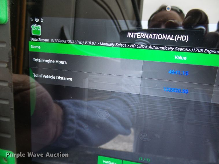 image for item DC2900 2009 International 9900i  semi truck