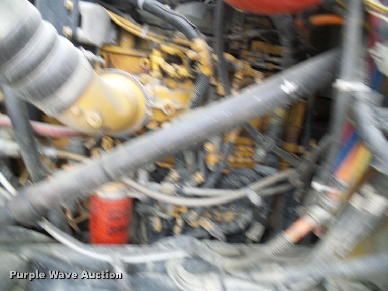 image for item DC2900 2009 International 9900i  semi truck