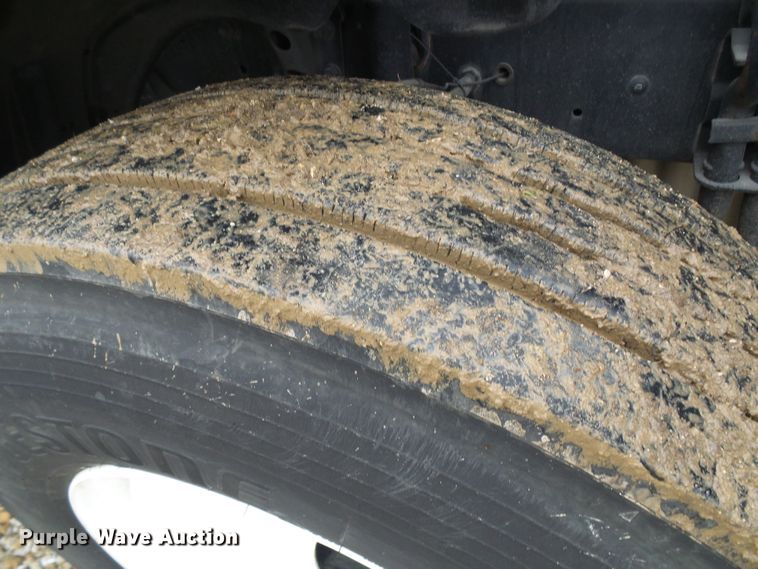 image for item DC2901 2009 Freightliner Columbia  semi truck