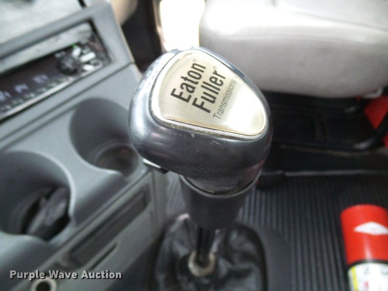 image for item DC2901 2009 Freightliner Columbia  semi truck