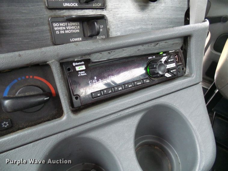 image for item DC2901 2009 Freightliner Columbia  semi truck