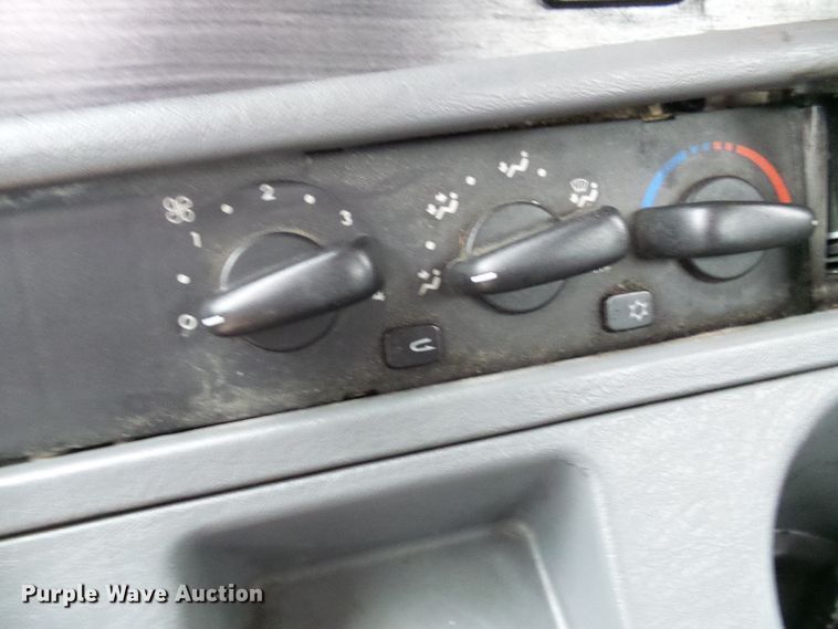 image for item DC2901 2009 Freightliner Columbia  semi truck